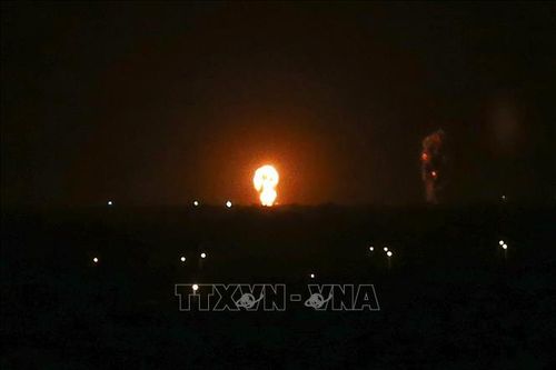 Israel không kích Dải Gaza đáp trả các vụ phóng rocket