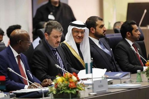 OPEC+ sẽ cắt giảm thêm 500.000 thùng dầu mỗi ngày