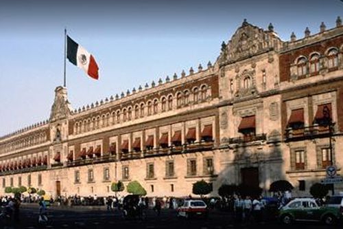 Nổ súng gần phủ Tổng thống Mexico, 4 người thiệt mạng