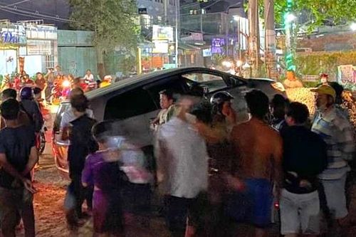 Tài xế ôtô ở TP.HCM tử vong sau khi trúng đạn
