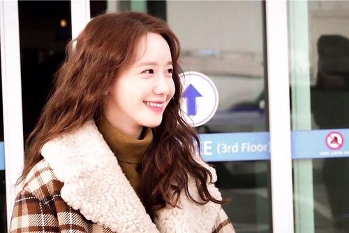 Nhan sắc trẻ hơn tuổi thật của Yoona