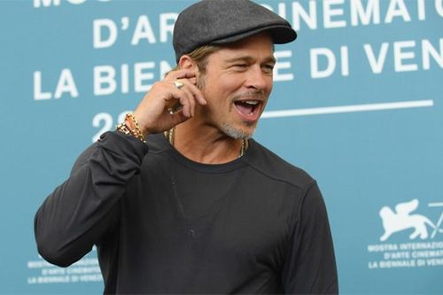 Brad Pitt lên tiếng về tin đồn hẹn hò cô đào nóng bỏng kém 25 tuổi