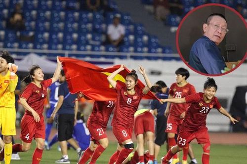 MC Lại Văn Sâm: 'Bóng đá nữ lên tiếng, đợi bóng đá nam trả lời'