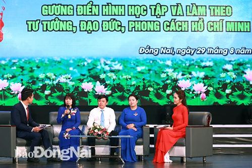 Nêu gương bằng những hành động cụ thể, thiết thực