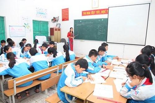Kiểm tra công tác phổ cập giáo dục, xóa mù chữ tại thành phố Ninh Bình, huyện Kim Sơn