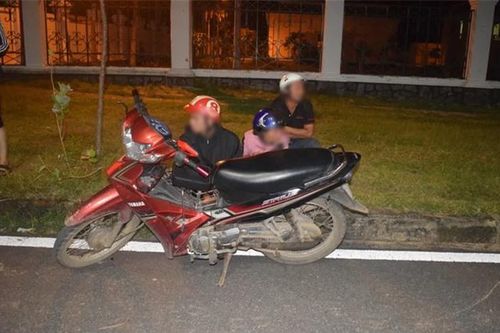 Dựng kịch bản bị cướp tài sản để gia đình cho mua xe máy