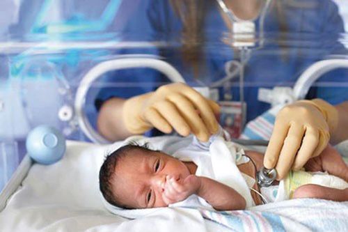 Hàng nghìn trẻ mắc bệnh tim tử vong vì không được phẫu thuật