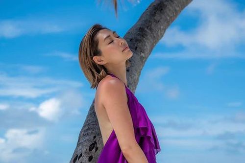 Ảnh hậu TVB chụp ảnh bán nude ở Maldives