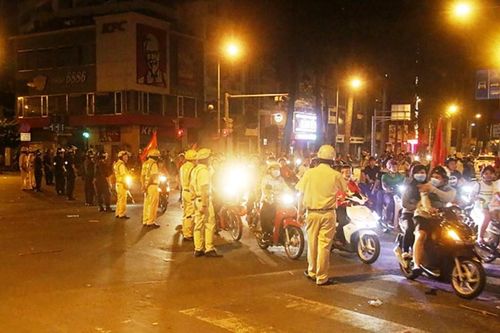 Phó Thủ tướng chỉ đạo khẩn sau trận chung kết SEA Games bóng đá nam