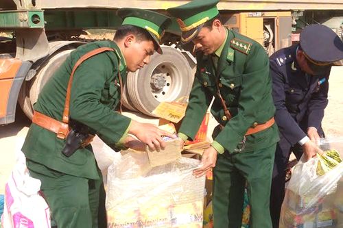 Chốt chặn cửa khẩu, đường biên để chống pháo lậu