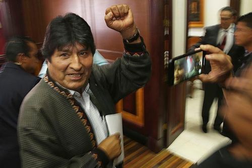 Cựu Tổng thống Bolivia điều hành chiến dịch tranh cử từ nước ngoài