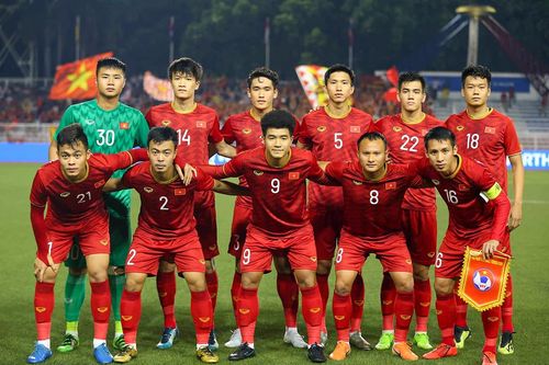 CĐV Việt Nam: 'Chúng tôi đang sống trong những ngày không khác gì tết'