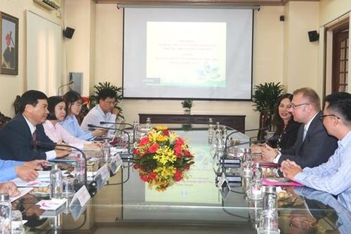 Lãnh đạo UBND tỉnh tiếp làm việc với Cục Đầu tư và Thương mại Ba Lan