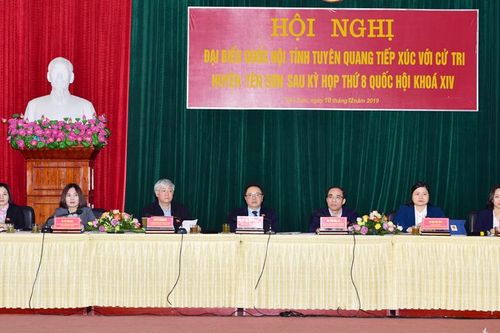 Đoàn ĐBQH tỉnh Tuyên Quang tiếp xúc cử tri huyện Yên Sơn