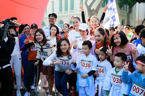Nhiều diễn viên nổi tiếng tham dự Ngày hội Mottainai 'Giáng sinh Trao yêu thương - Nhận hạnh phúc'