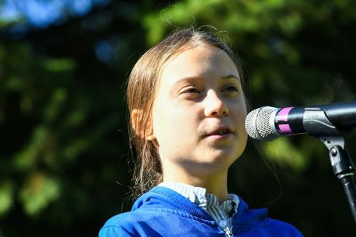 Tổng thống Brazil gọi Greta Thunberg là 'sâu bọ'