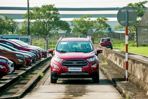 Phân khúc SUV cỡ nhỏ - Hyundai Kona, Ford EcoSport ồ ạt giảm giá