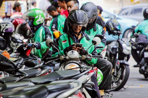 Công ty mẹ của Go-Viet mua lại startup thanh toán 120 triệu USD