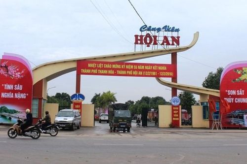 Nam sinh lớp 10 bị đâm tử vong ở công viên