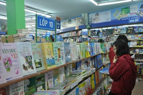 Thẩm định sách giáo khoa: Băn khoăn về cách làm của Bộ