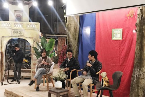 Nhóm 1977 Vlog về văn học: 'Lợi hay hại', 'nên hay không nên'?