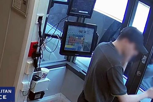 Anh: Kẻ cưỡng hiếp hàng loạt lãnh án 33 năm tù
