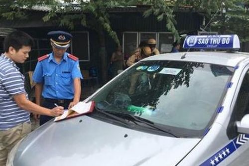 Phát hiện nhiều vi phạm trong kinh doanh vận tải hành khách bằng Taxi