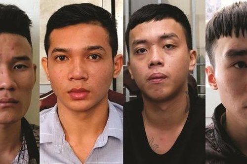 Danh tính nhóm côn đồ đâm chết người sau khi đến quán bar ăn mừng chiến thắng