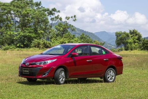 Toyota Vios và Fortuner tiếp tục dẫn đầu phân khúc sedan và SUV
