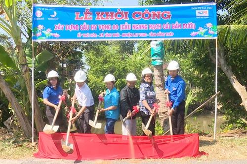 Lai Vung khởi công 7 cầu giao thông nông thôn