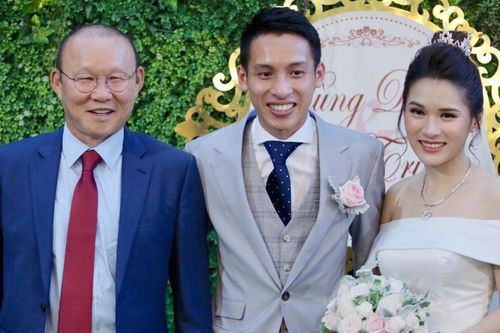Cầu thủ Hùng Dũng thấy vui vì vợ không thích bóng đá