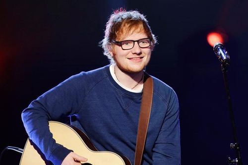 Ed Sheeran là Nghệ sĩ của thập kỷ