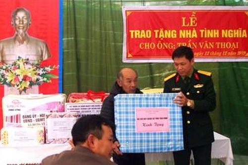 Bộ CHQS tỉnh Thái Bình bàn giao nhà tình nghĩa tặng đối tượng chính sách