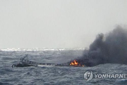 Tìm thấy một thi thể thuyền viên Việt Nam trong vụ hỏa hoạn trên tàu cá Daesung-ho