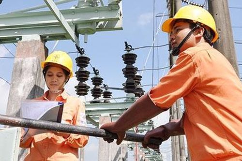 Hơn 31% khách hàng miền Bắc trả tiền điện không dùng tiền mặt