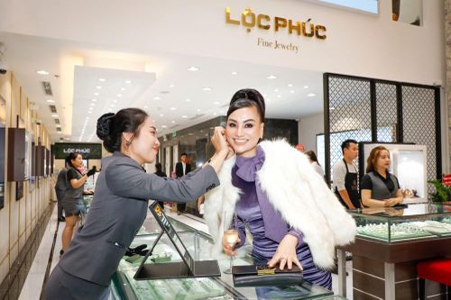Trung tâm Kim hoàn Lộc Phúc Fine Jewelry đầu tiên tại Hà Nội