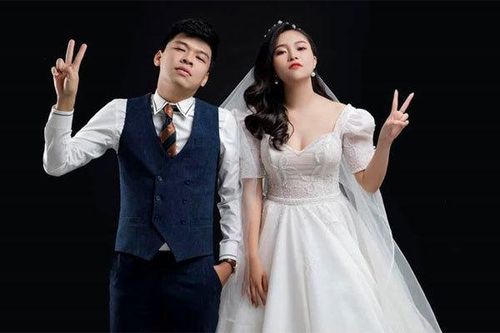 Trung 'Ruồi' khoe vợ sắp cưới xinh đẹp, chịu khó