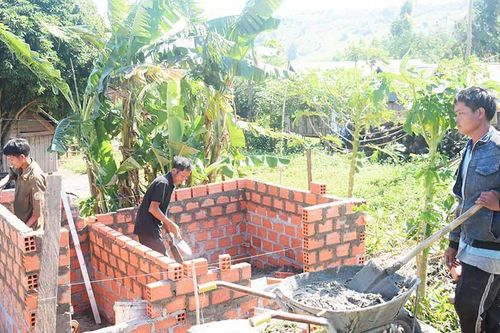 Kông Chro quan tâm hỗ trợ đồng bào dân tộc thiểu số thoát nghèo