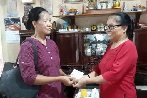 Tấm thẻ cô Hơn
