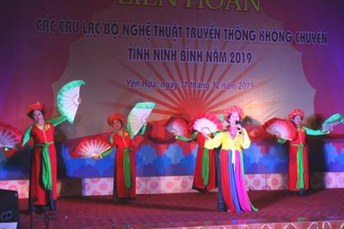 Khai mạc Liên hoan các câu lạc bộ nghệ thuật truyền thống không chuyên tỉnh Ninh Bình năm 2019