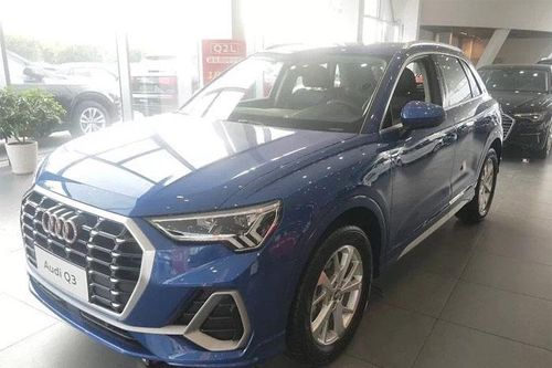 Con gái 3 tuổi cào xước 10 chiếc Audi trong showroom, bố mẹ bị buộc đền bù 700 triệu đồng