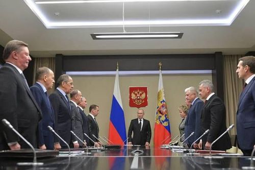 Ông Putin thông báo cho Hội đồng An ninh Nga kết quả hội nghị thượng đỉnh Bộ tứ Normandy