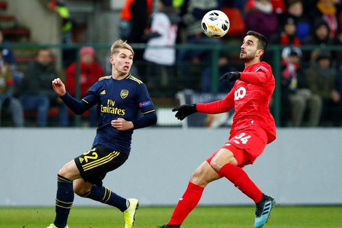Ngược dòng trong 2 phút, Arsenal vượt qua vòng bảng Europa League