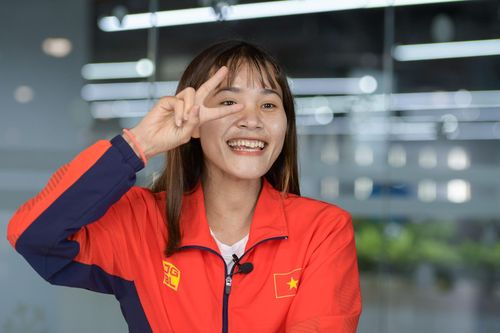Chương Thị Kiều: 'Tôi muốn đi mua sắm quần áo nhưng chân còn đau quá'