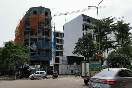 Vụ việc tranh chấp tại Công ty Kim Anh: Tòa yêu cầu khẩn cấp cấm bán nhà tại dự án Phố Wall