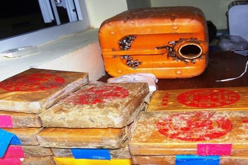 Khởi tố vụ án 26 bánh heroin trôi dạt biển Quảng Nam