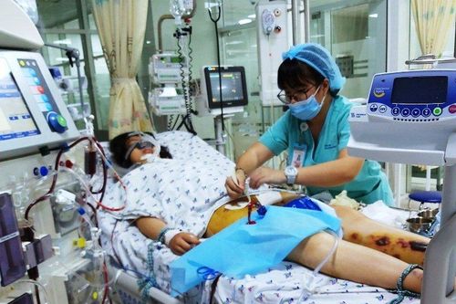 Cứu bé gái rối loạn nhịp tim trong tình cảnh thập tử nhất sinh