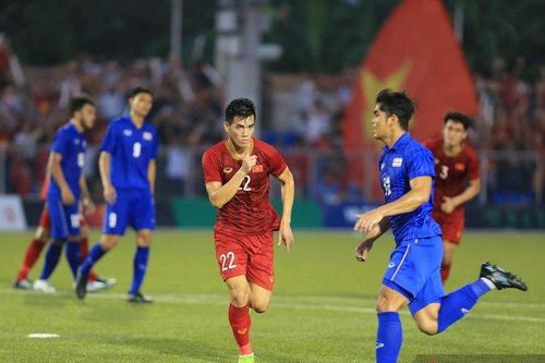 Bóng đá Việt Nam liệu đã hơn Thái Lan?