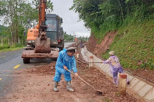 Mường Nhé đầu tư phát triển mạng lưới giao thông