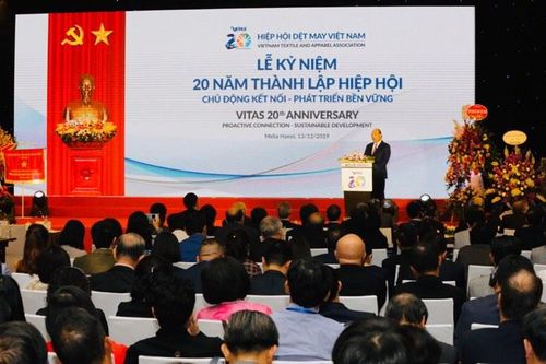 Ngành dệt may phải trở thành 'top' đầu thế giới